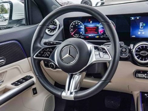 Used 2025 Mercedes-Benz GLA 250 image 15