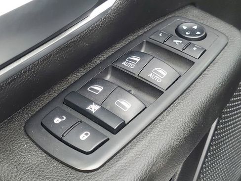 Used 2019 RAM 1500 Big Horn image 11