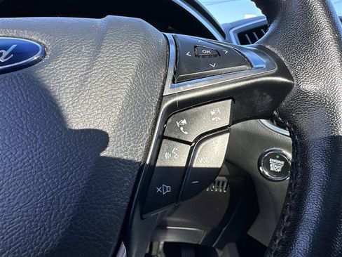 Used 2019 Ford Edge Titanium w/ Equipment Group 301A AWD/4WD image 16