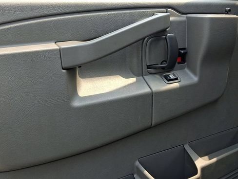 Used 2025 GMC Savana 2500 w/ Driver Convenience Package RWD image 22