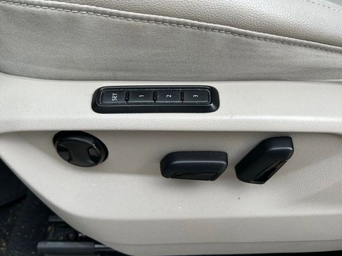 Used 2021 Volkswagen Atlas SEL image 17