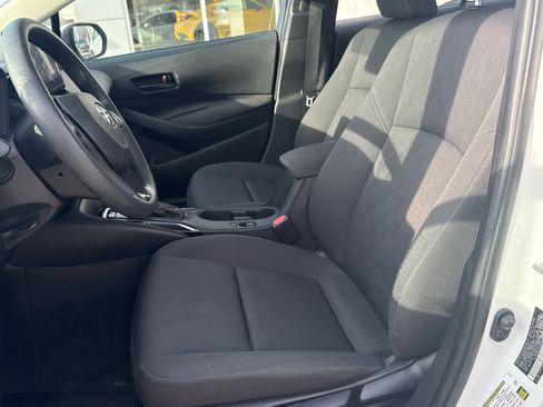 Used 2024 Toyota Corolla LE image 28