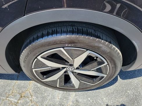 Certified 2023 Volkswagen ID.4 Pro S AWD/4WD image 7