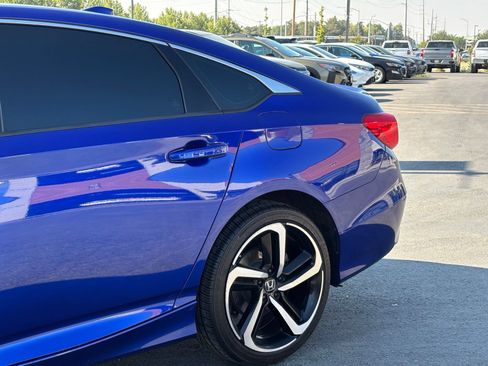 Used 2020 Honda Accord Sport image 7