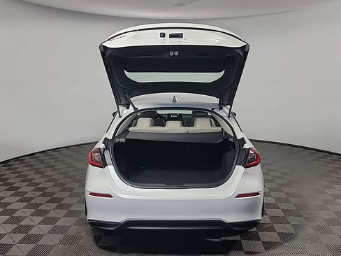 Certified 2022 Honda Civic EX-L image 6