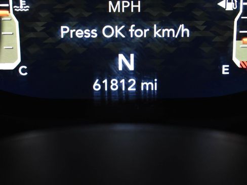 Used 2020 Jeep Wrangler Unlimited Sahara w/ Dual Top Group image 19