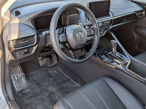 Certified 2025 Acura ADX Base image 15