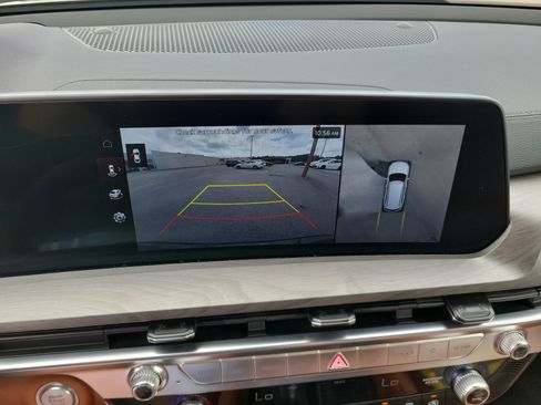 Used 2024 Kia Telluride SX Prestige X-Pro AWD/4WD image 17