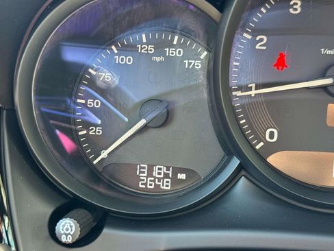 Used 2024 Porsche Macan image 27