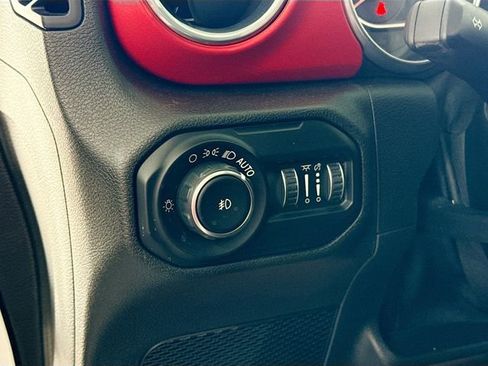 Used 2019 Jeep Wrangler Unlimited Rubicon image 11