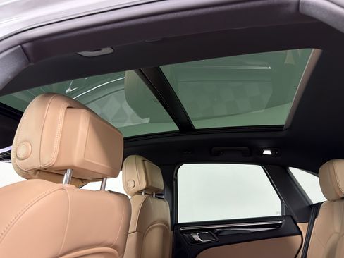 New 2026 Porsche Macan AWD/4WD image 22
