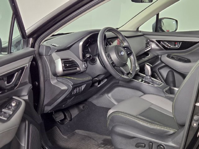 Used 2025 Subaru Outback Onyx Edition AWD/4WD image 20