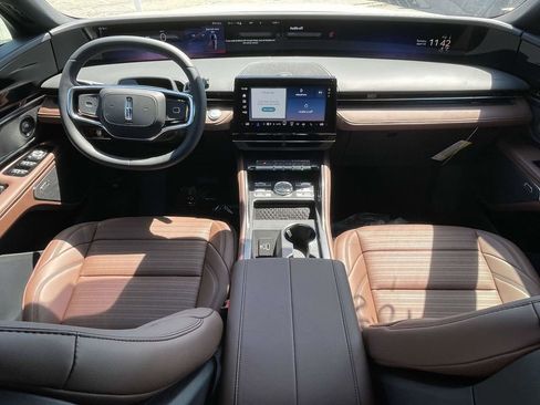 New 2026 Lincoln Nautilus Reserve AWD/4WD image 11