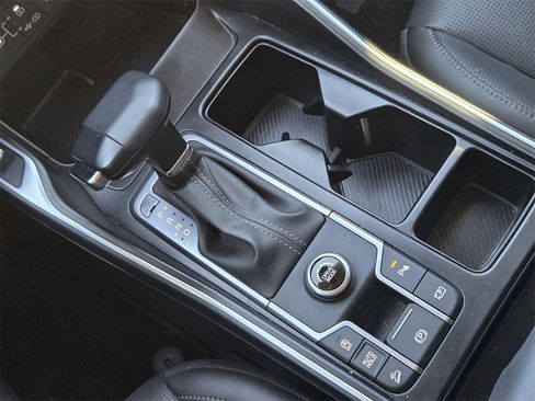 Certified 2025 Kia Sorento S image 20