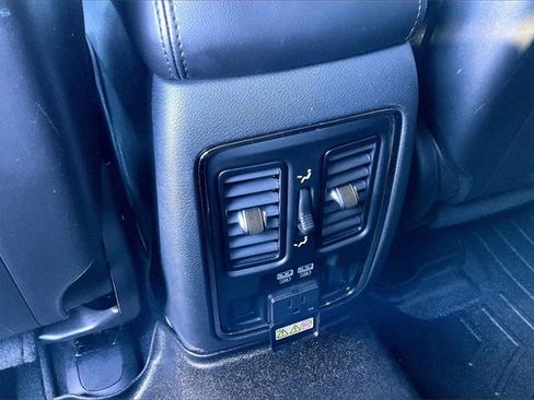 Used 2019 Jeep Grand Cherokee Limited X image 25