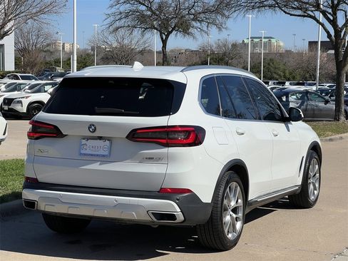 Used 2022 BMW X5 xDrive40i w/ Premium Package image 4