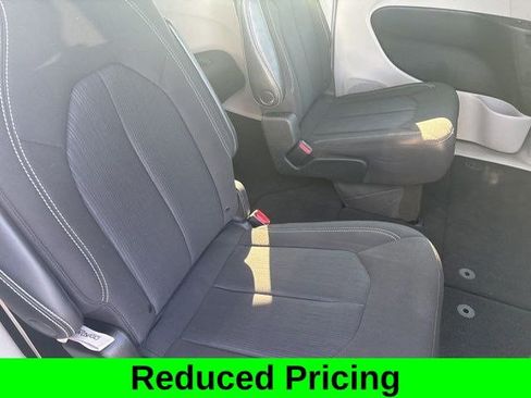 Used 2023 Chrysler Voyager LX FWD image 34