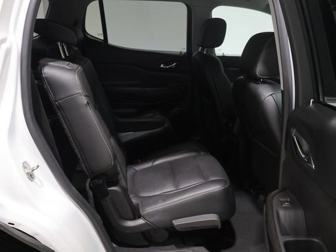 Used 2018 GMC Acadia SLT AWD/4WD image 22