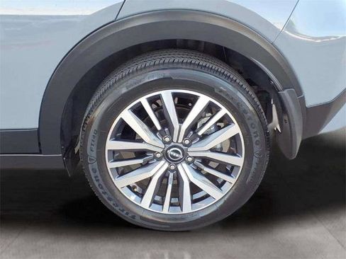 Certified 2024 Nissan Kicks SV image 20