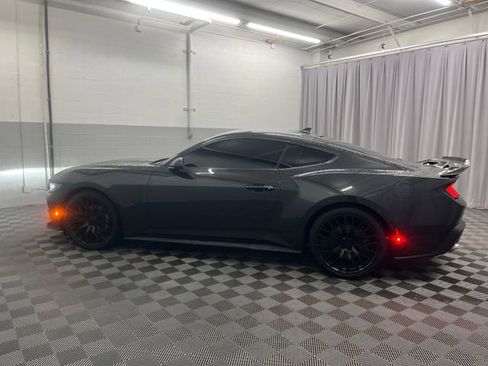 Used 2024 Ford Mustang Premium image 9