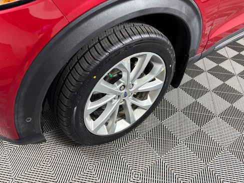 Used 2021 Ford Explorer Platinum w/ Equipment Group 601A AWD/4WD image 10