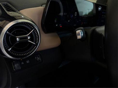 Used 2025 Chevrolet Equinox ACTIV w/ Safety and Technology Package image 20