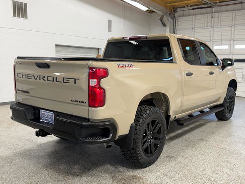 Used 2023 Chevrolet Silverado 1500 Custom Trail Boss AWD/4WD image 4