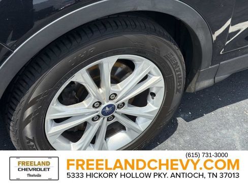 Used 2017 Ford Escape SE FWD image 9