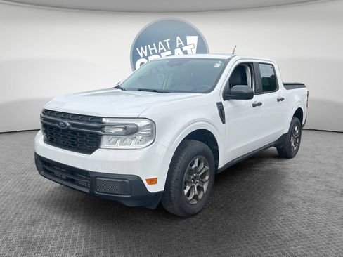 Used 2022 Ford Maverick XLT FWD image 3