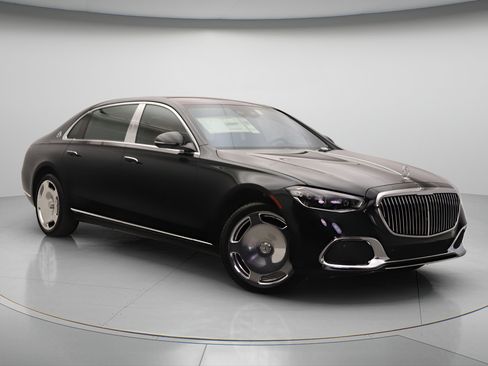 New 2026 Mercedes-Benz Maybach S 580 4MATIC image 13