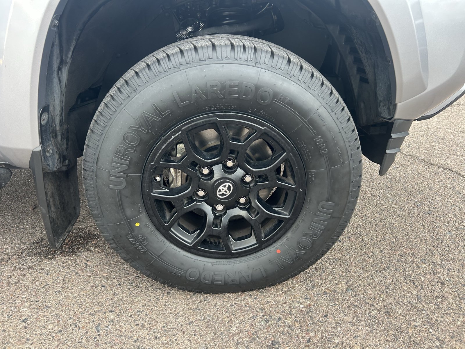 Used 2020 Toyota Tacoma SR5 RWD image 9