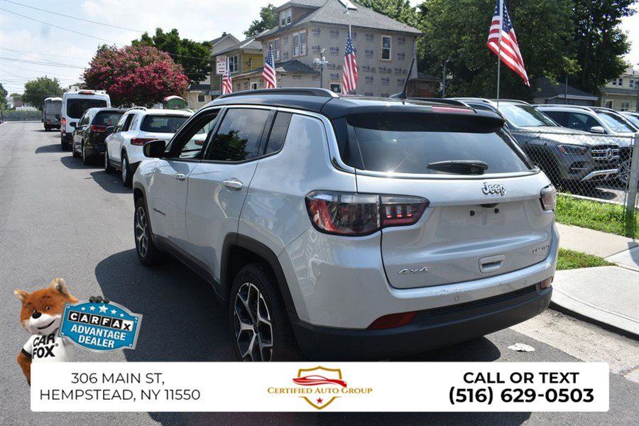 Used 2025 Jeep Compass Limited AWD/4WD image 8