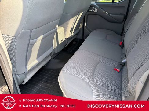 Certified 2021 Nissan Frontier SV RWD image 31