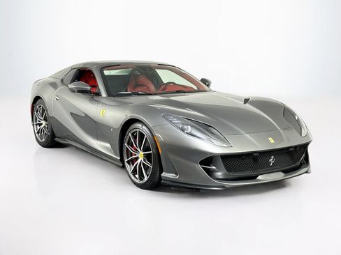 Used 2021 Ferrari 812 GTS RWD image 1