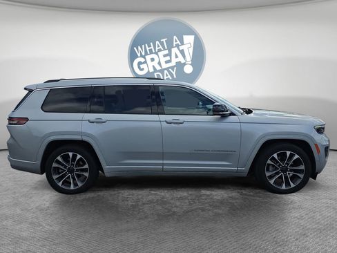 Used 2022 Jeep Grand Cherokee L Overland image 2