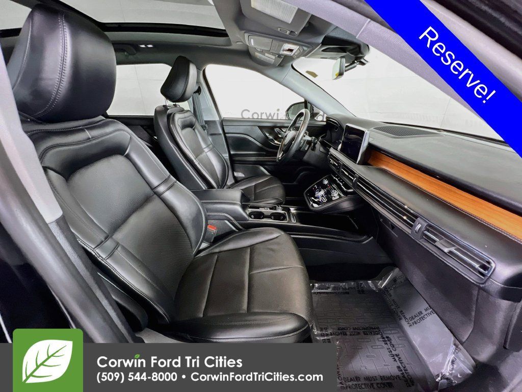 Used 2022 Lincoln Corsair Reserve w/ Equipment Group 201A AWD/4WD image 17