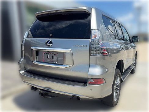Used 2023 Lexus GX 460 Luxury AWD/4WD image 10