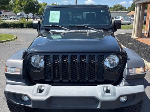 Used 2020 Jeep Gladiator Sport AWD/4WD image 3