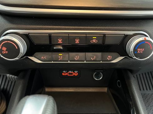 Used 2024 Nissan Altima 2.5 SV AWD/4WD image 42