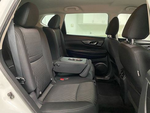 Used 2017 Nissan Rogue S image 13