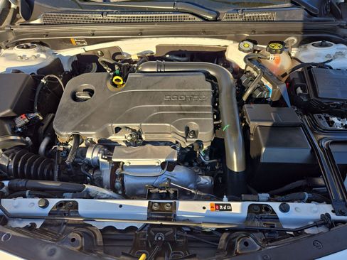 Used 2024 Chevrolet Malibu LT image 33