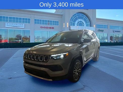 Used 2023 Jeep Compass Limited w/ Elite Group AWD/4WD image 1
