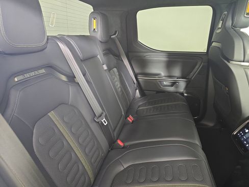 Used 2025 Rivian R1T Adventure AWD/4WD image 22