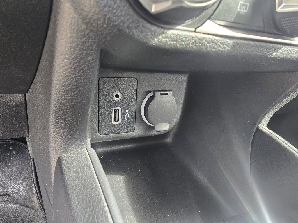 Used 2021 Nissan Kicks S FWD image 21