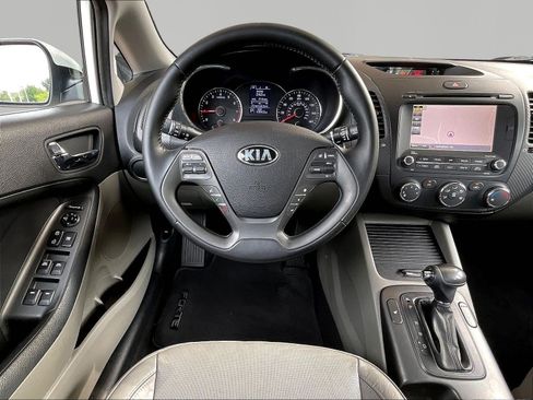 Used 2016 Kia Forte EX w/ EX Premium Package FWD image 8