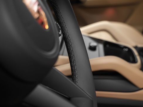 New 2026 Porsche Cayenne image 32