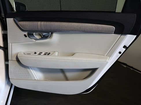 Used 2023 Volvo S90 B6 Plus AWD/4WD image 34