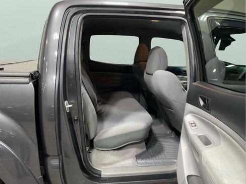 Used 2010 Toyota Tacoma 4x4 Double Cab image 26