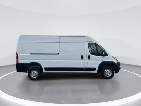 Used 2025 RAM ProMaster 2500 w/ Convenience Group FWD image 10