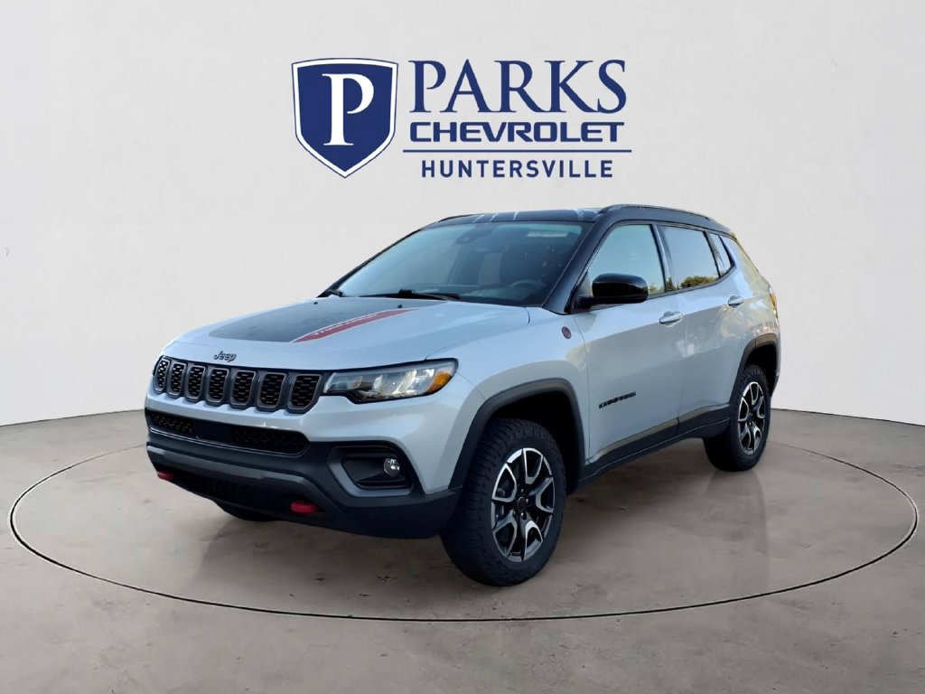 Used 2025 Jeep Compass Trailhawk AWD/4WD image 27
